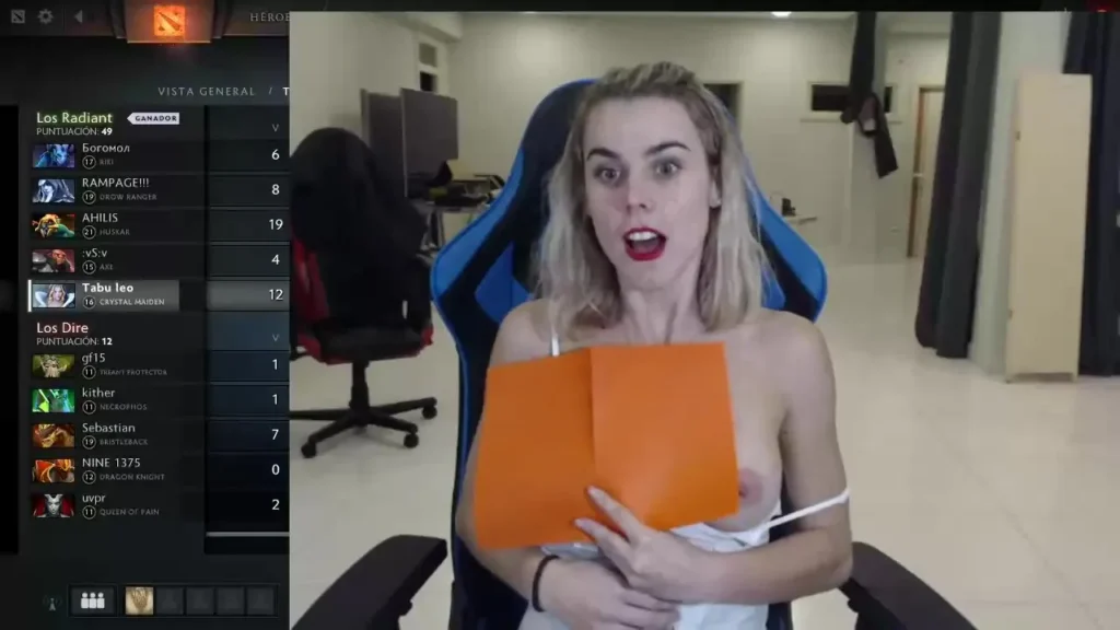 Accidental Nipple Slip Twitch Streamer Regrets Everything - LeakedOf.org