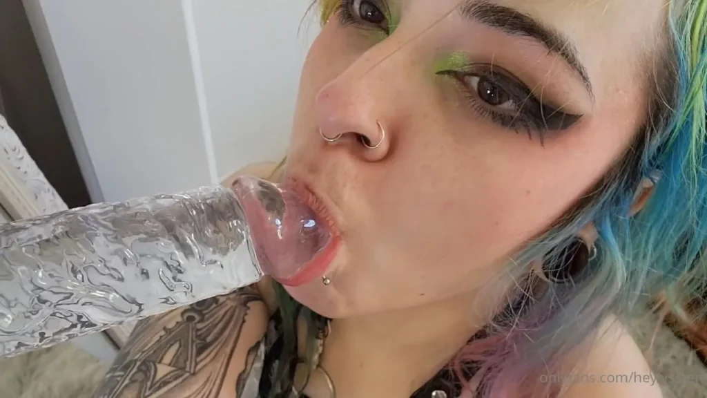 HeyLyssten Blowjob Dildo Maid Lingerie OnlyFans Video - LeakedOf.org