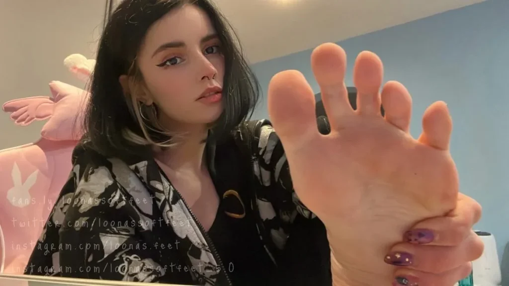 Loonassoftfeet Nude Onlyfans Feet Fetish Video - LeakedOf.org